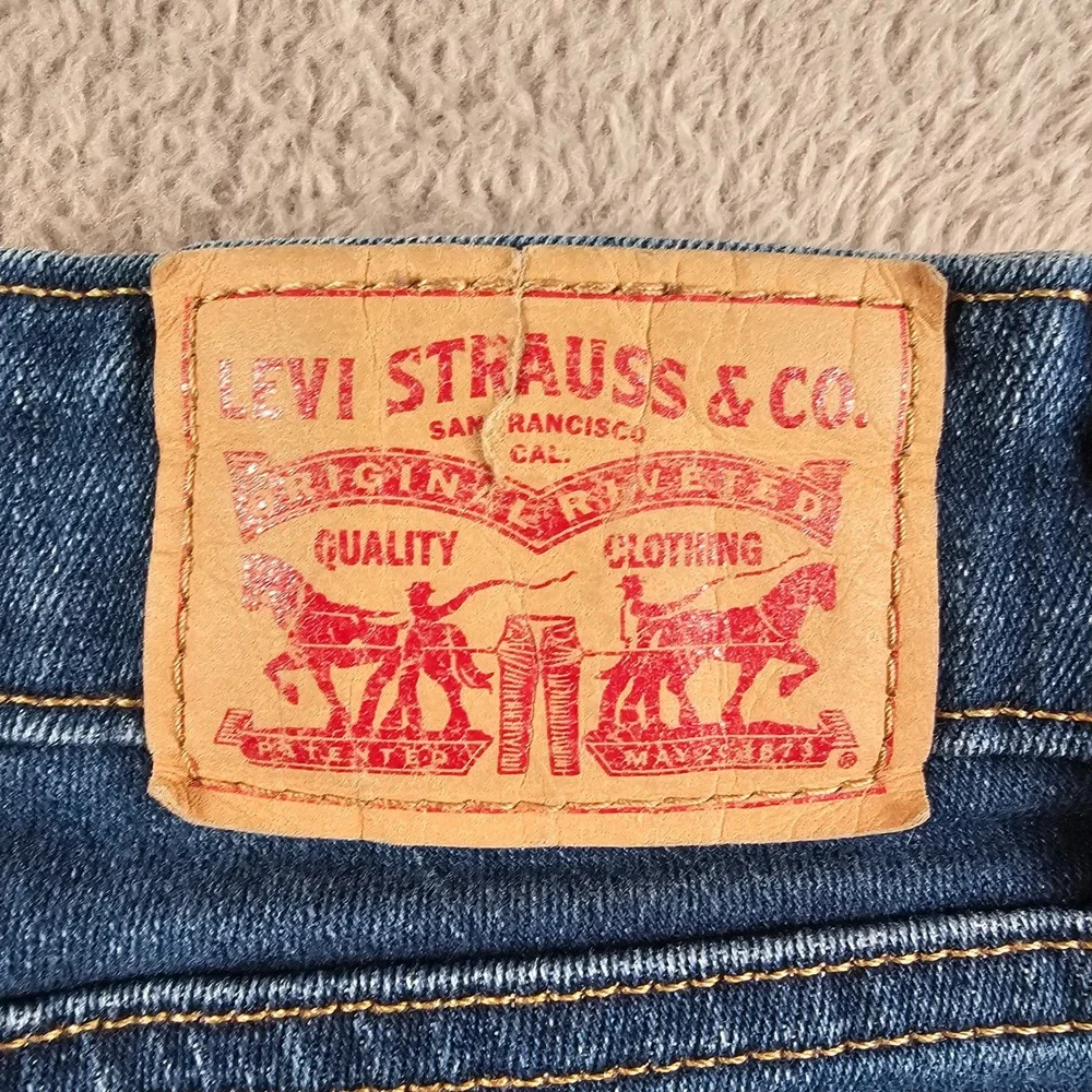 Levis 712 Slim Jeans Womens 33 Dark Wash Blue Mid Rise Stretch Denim Pants
